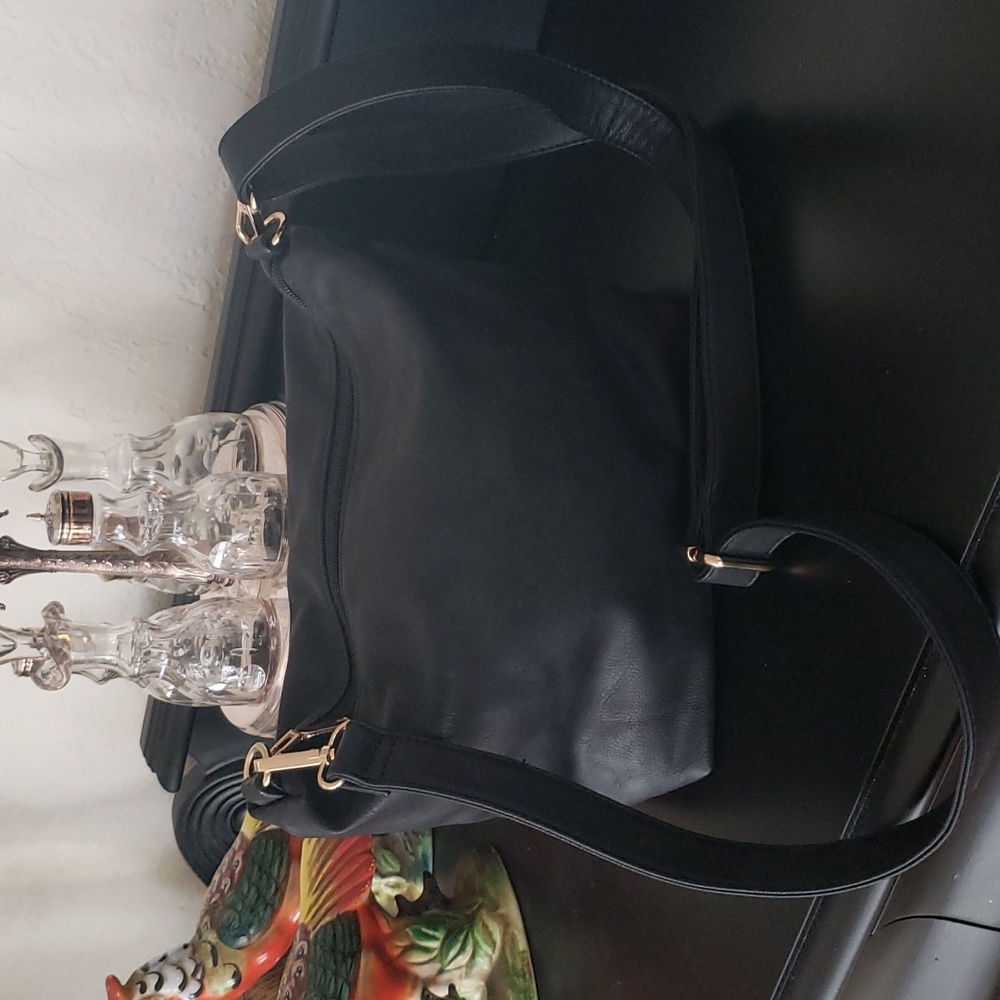 INZI black purse